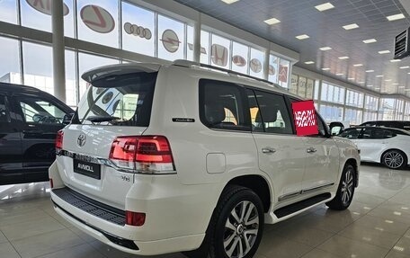 Toyota Land Cruiser 200, 2016 год, 6 769 000 рублей, 12 фотография