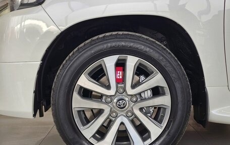 Toyota Land Cruiser 200, 2016 год, 6 769 000 рублей, 4 фотография