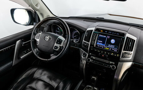 Toyota Land Cruiser 200, 2012 год, 3 699 000 рублей, 31 фотография