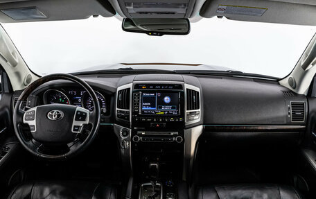 Toyota Land Cruiser 200, 2012 год, 3 699 000 рублей, 24 фотография