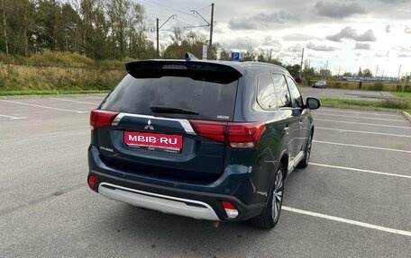 Mitsubishi Outlander III рестайлинг 3, 2020 год, 2 450 000 рублей, 1 фотография