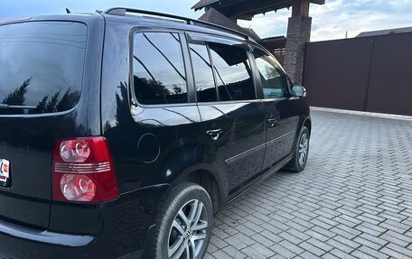 Volkswagen Touran III, 2008 год, 780 000 рублей, 5 фотография