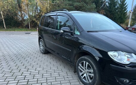 Volkswagen Touran III, 2008 год, 780 000 рублей, 4 фотография