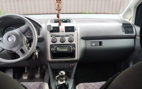 Volkswagen Touran III, 2008 год, 780 000 рублей, 15 фотография