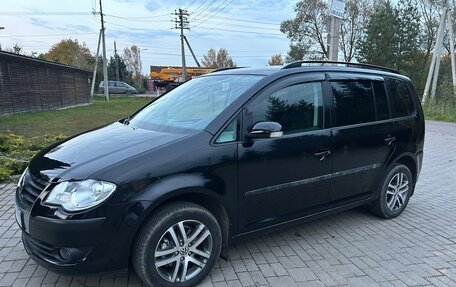 Volkswagen Touran III, 2008 год, 780 000 рублей, 11 фотография