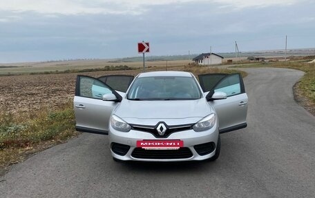 Renault Fluence I, 2014 год, 940 000 рублей, 2 фотография