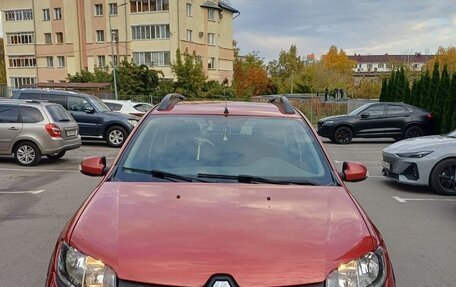 Renault Sandero II рестайлинг, 2016 год, 830 000 рублей, 2 фотография