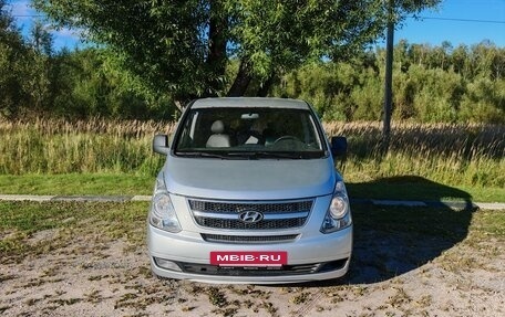 Hyundai Grand Starex Grand Starex I рестайлинг 2, 2008 год, 999 990 рублей, 2 фотография