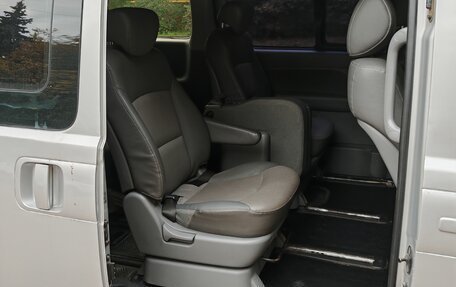 Hyundai Grand Starex Grand Starex I рестайлинг 2, 2008 год, 999 990 рублей, 25 фотография