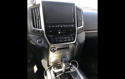 Toyota Land Cruiser 200, 2019 год, 8 000 000 рублей, 1 фотография