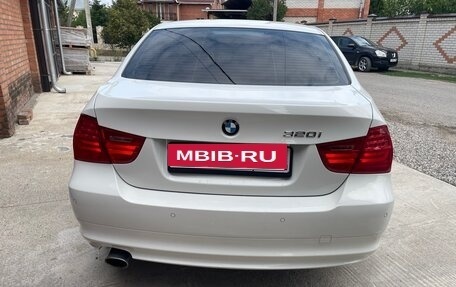BMW 3 серия, 2010 год, 975 000 рублей, 14 фотография