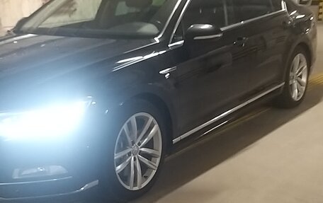 Volkswagen Passat B8 рестайлинг, 2016 год, 1 898 000 рублей, 15 фотография