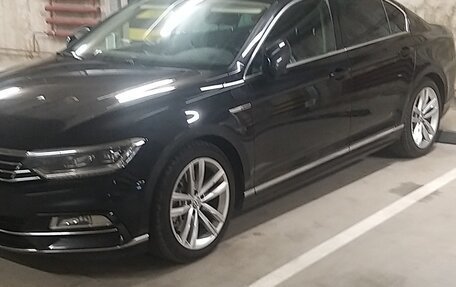 Volkswagen Passat B8 рестайлинг, 2016 год, 1 898 000 рублей, 21 фотография