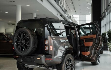 Land Rover Defender II, 2025 год, 26 900 000 рублей, 6 фотография