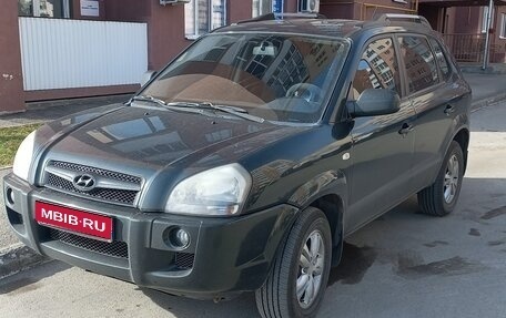 Hyundai Tucson III, 2008 год, 660 000 рублей, 1 фотография