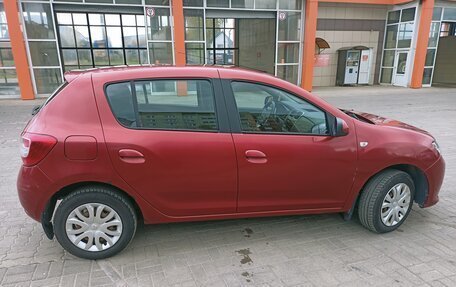 Renault Sandero II рестайлинг, 2014 год, 745 000 рублей, 4 фотография