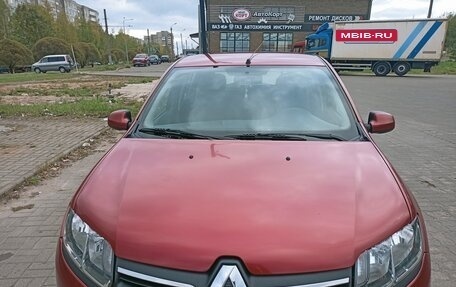 Renault Sandero II рестайлинг, 2014 год, 745 000 рублей, 2 фотография