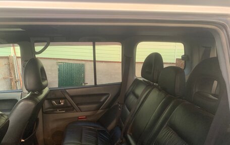 Mitsubishi Pajero III рестайлинг, 2003 год, 1 050 000 рублей, 6 фотография
