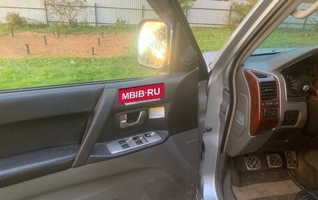 Mitsubishi Pajero III рестайлинг, 2003 год, 1 050 000 рублей, 5 фотография