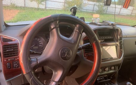 Mitsubishi Pajero III рестайлинг, 2003 год, 1 050 000 рублей, 7 фотография