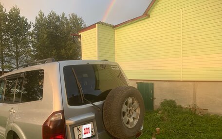 Mitsubishi Pajero III рестайлинг, 2003 год, 1 050 000 рублей, 17 фотография
