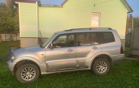 Mitsubishi Pajero III рестайлинг, 2003 год, 1 050 000 рублей, 18 фотография