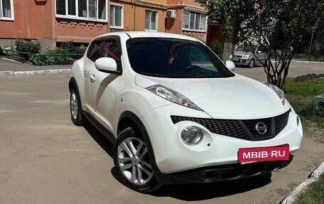Nissan Juke II, 2013 год, 870 000 рублей, 9 фотография