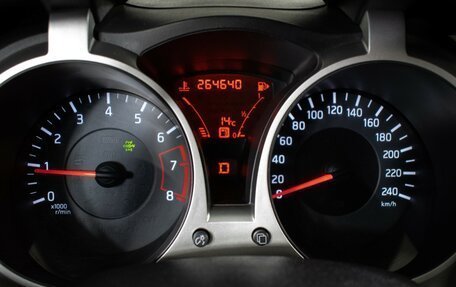 Nissan Juke II, 2011 год, 870 000 рублей, 13 фотография
