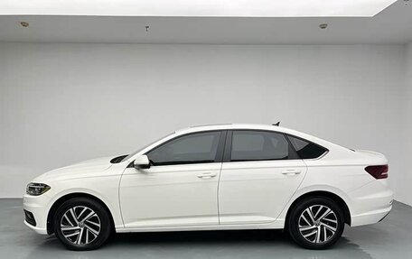 Volkswagen Lavida, 2022 год, 1 780 000 рублей, 2 фотография
