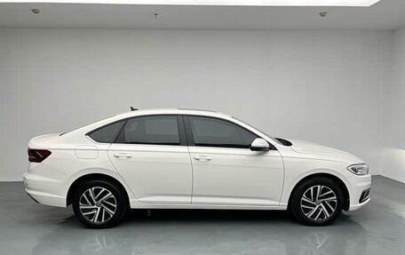 Volkswagen Lavida, 2022 год, 1 780 000 рублей, 7 фотография