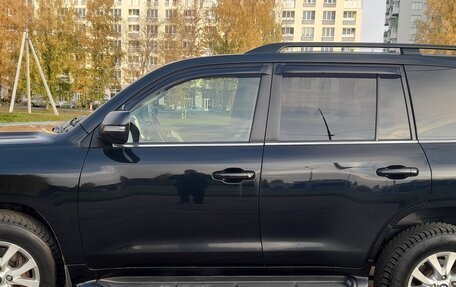 Toyota Land Cruiser 200, 2019 год, 6 990 000 рублей, 4 фотография