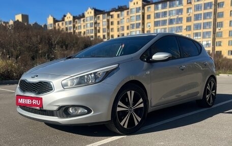 KIA cee'd III, 2014 год, 990 000 рублей, 2 фотография