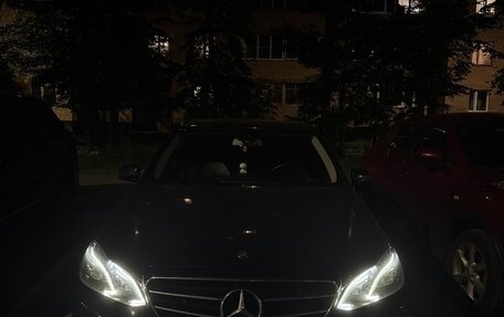 Mercedes-Benz E-Класс, 2013 год, 1 400 000 рублей, 1 фотография