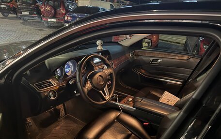 Mercedes-Benz E-Класс, 2013 год, 1 400 000 рублей, 3 фотография