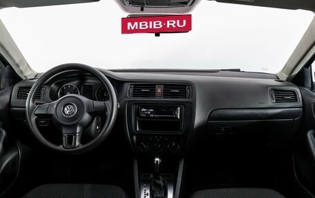 Volkswagen Jetta VI, 2013 год, 699 000 рублей, 10 фотография