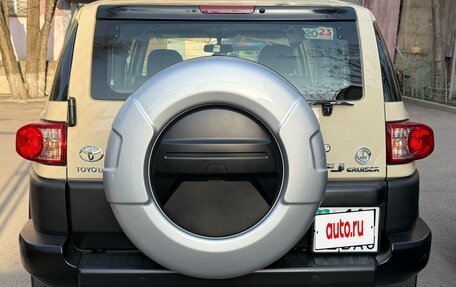 Toyota FJ Cruiser, 2022 год, 6 500 000 рублей, 5 фотография