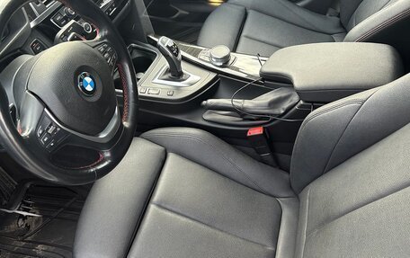 BMW 3 серия, 2017 год, 3 000 000 рублей, 4 фотография