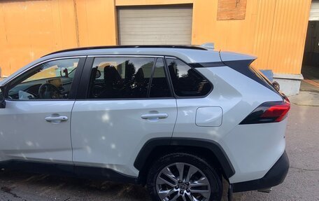 Toyota RAV4, 2022 год, 4 030 000 рублей, 5 фотография