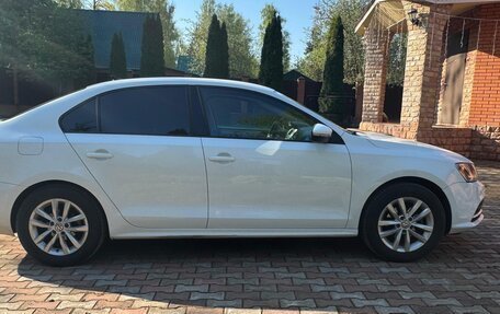 Volkswagen Jetta VI, 2017 год, 1 100 000 рублей, 2 фотография