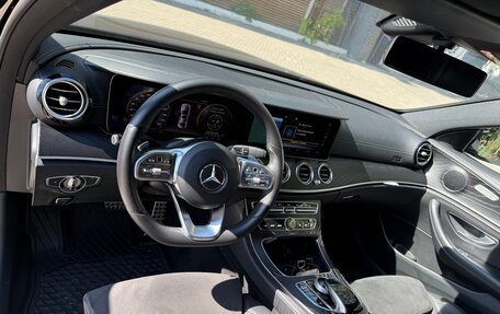 Mercedes-Benz E-Класс, 2019 год, 2 470 000 рублей, 3 фотография