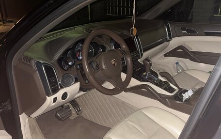 Porsche Cayenne III, 2011 год, 2 575 000 рублей, 3 фотография