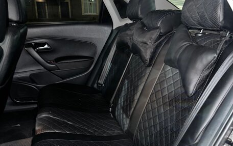 Volkswagen Polo VI (EU Market), 2011 год, 820 000 рублей, 2 фотография