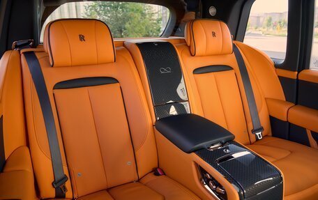 Rolls-Royce Cullinan, 2025 год, 83 475 000 рублей, 3 фотография