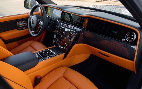 Rolls-Royce Cullinan, 2025 год, 83 475 000 рублей, 12 фотография