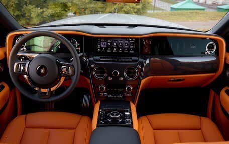 Rolls-Royce Cullinan, 2025 год, 83 475 000 рублей, 29 фотография