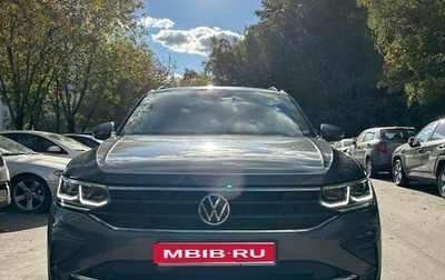 Volkswagen Tiguan II, 2021 год, 3 180 000 рублей, 1 фотография