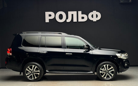 Toyota Land Cruiser 200, 2018 год, 6 800 000 рублей, 6 фотография