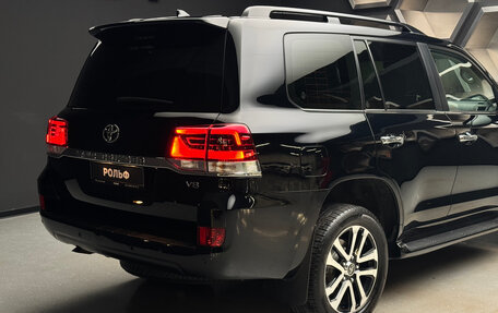 Toyota Land Cruiser 200, 2018 год, 6 800 000 рублей, 9 фотография