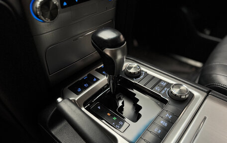 Toyota Land Cruiser 200, 2018 год, 6 800 000 рублей, 15 фотография