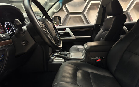 Toyota Land Cruiser 200, 2018 год, 6 800 000 рублей, 11 фотография